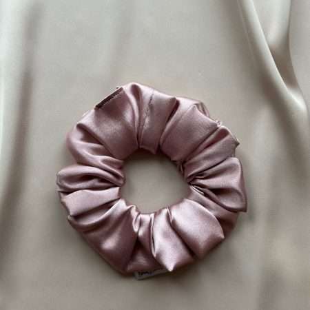 Satynowa gumka do włosów Blush Pink M